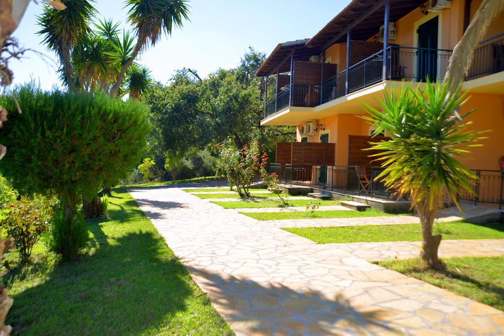 Krystallia Apartments Dassia  Ngoại thất bức ảnh